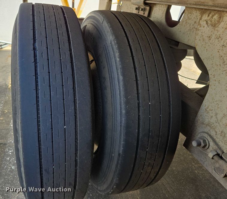 image for item EM0634 2006 Lufkin TFV-CL-110 dry van trailer