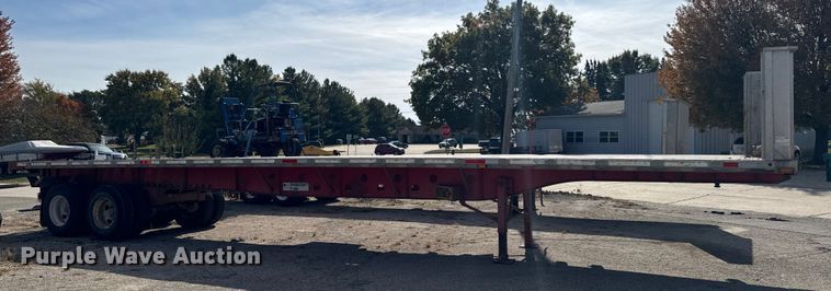 image for item EM2480 2002 Transcraft Corp TL80K flatbed trailer