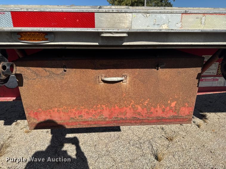 image for item EM2480 2002 Transcraft Corp TL80K flatbed trailer