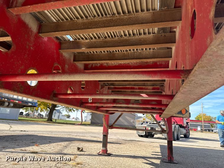 image for item EM2480 2002 Transcraft Corp TL80K flatbed trailer