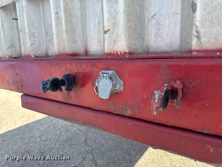 image for item EM2480 2002 Transcraft Corp TL80K flatbed trailer