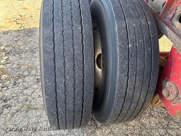 image for item EM2480 2002 Transcraft Corp TL80K flatbed trailer