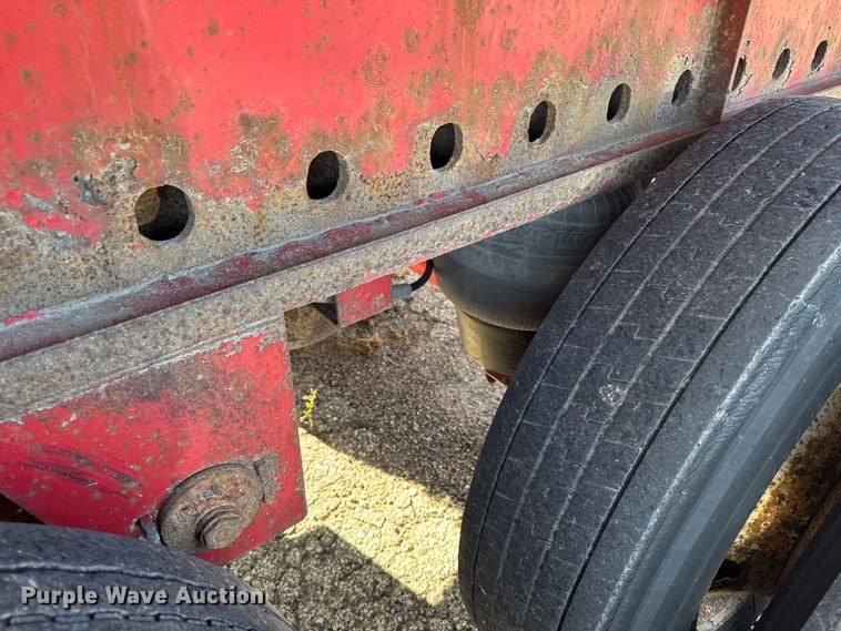 image for item EM2480 2002 Transcraft Corp TL80K flatbed trailer