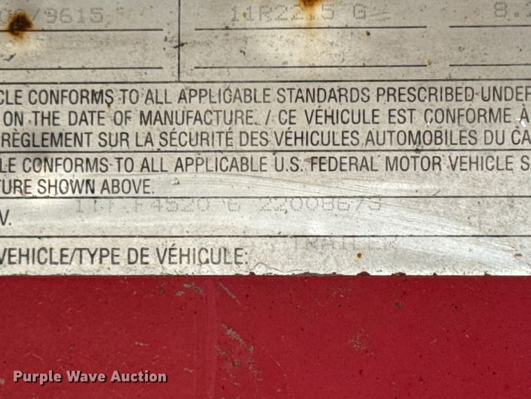 image for item EM2480 2002 Transcraft Corp TL80K flatbed trailer