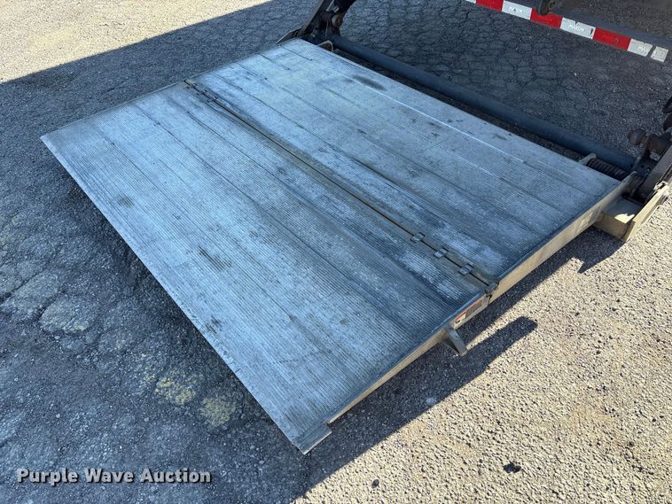 image for item EM6137 2018 Freightliner Business Class M2 refrigerated truck