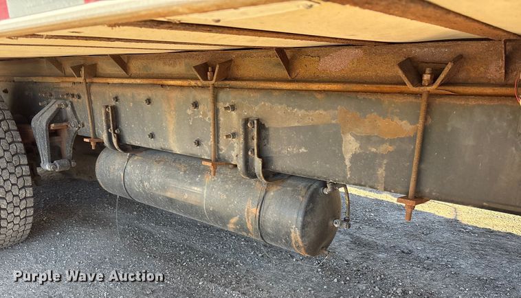 image for item EM6137 2018 Freightliner Business Class M2 refrigerated truck