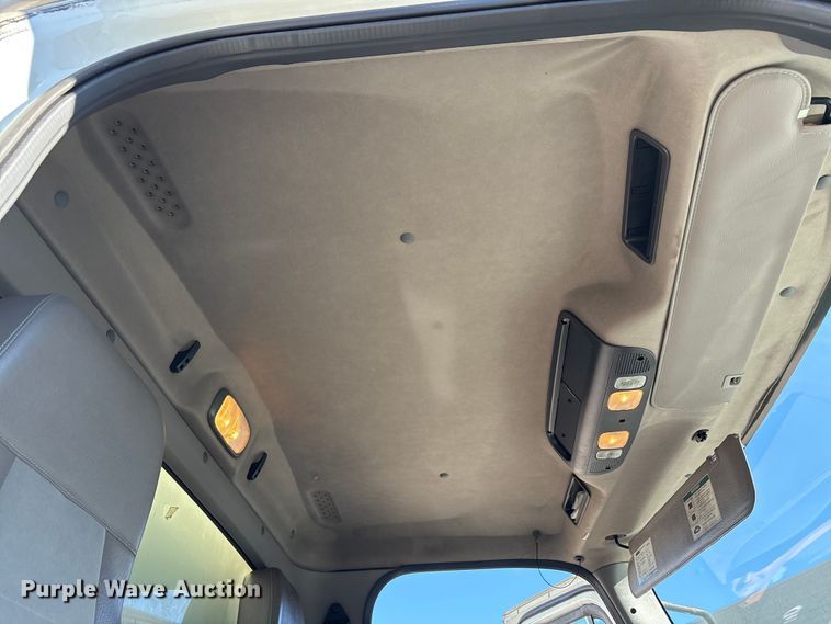 image for item EM6137 2018 Freightliner Business Class M2 refrigerated truck