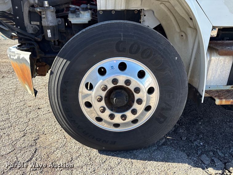 image for item EM6137 2018 Freightliner Business Class M2 refrigerated truck