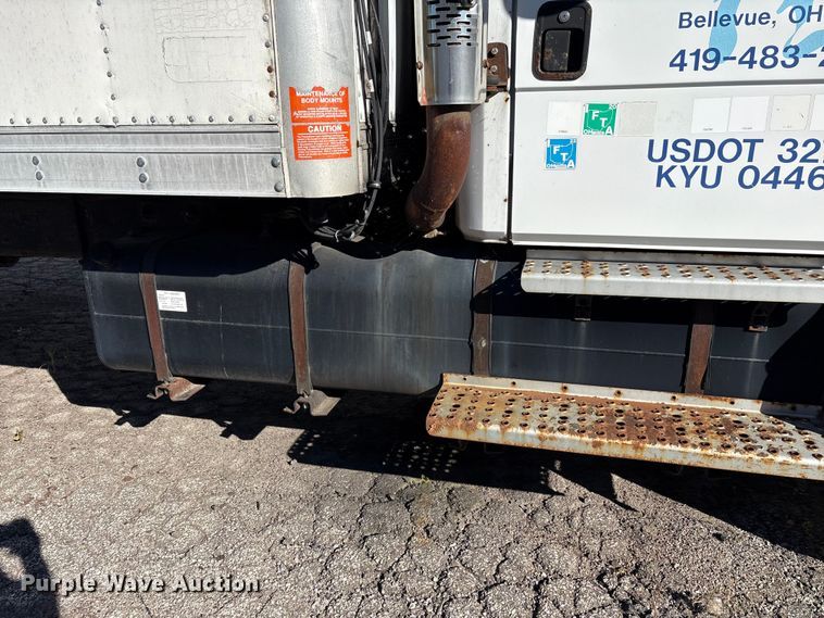 image for item EM6138 1998 Freightliner FL80 refrigerated truck