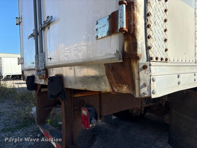 image for item EM6138 1998 Freightliner FL80 refrigerated truck
