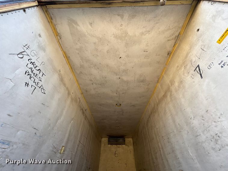 image for item EM6138 1998 Freightliner FL80 refrigerated truck