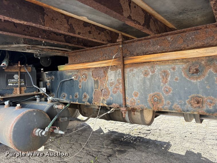 image for item EM6138 1998 Freightliner FL80 refrigerated truck