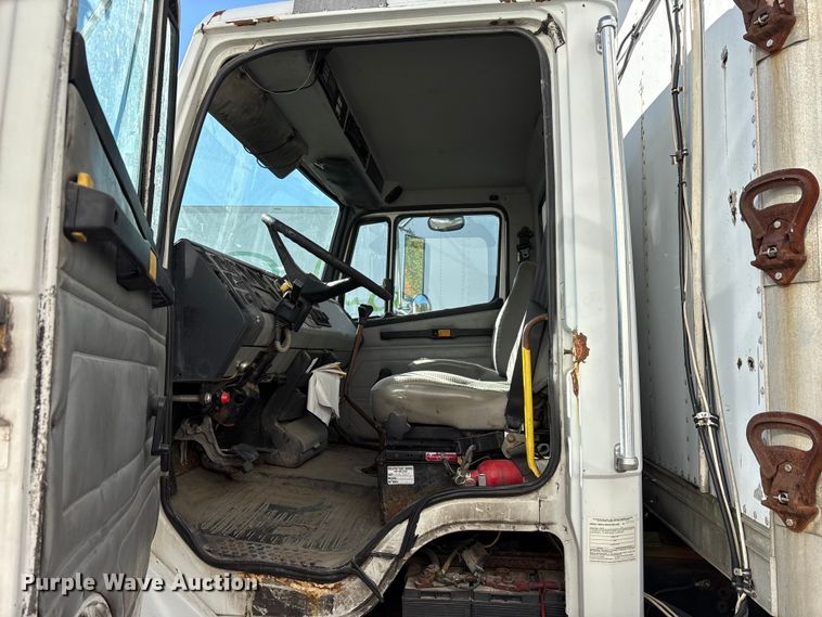 image for item EM6138 1998 Freightliner FL80 refrigerated truck