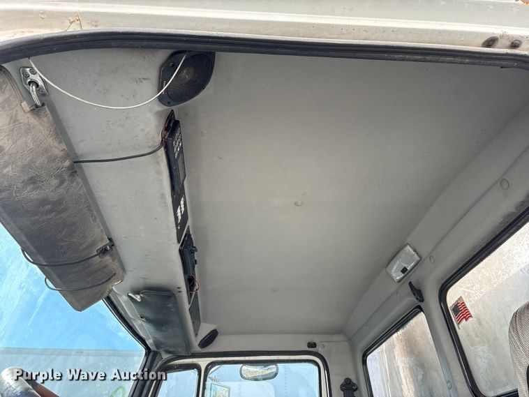 image for item EM6138 1998 Freightliner FL80 refrigerated truck