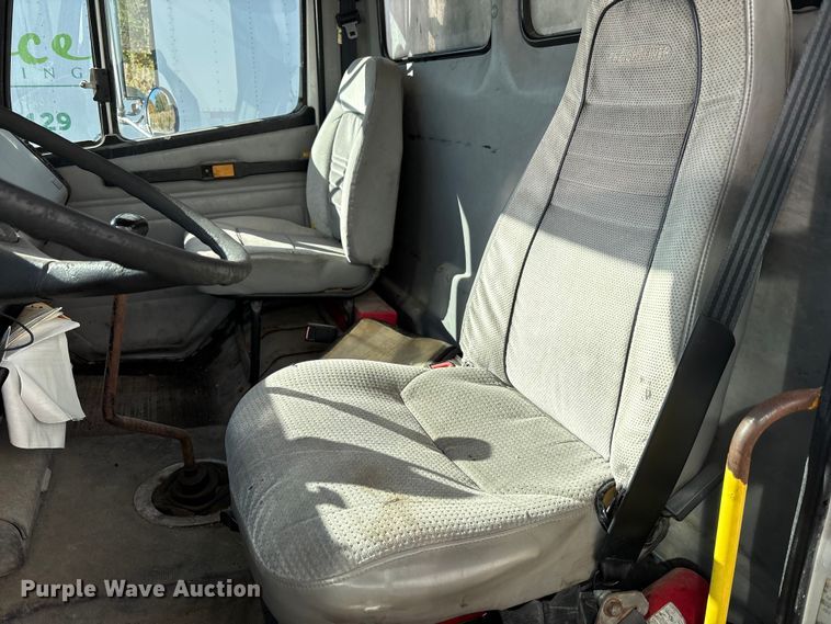 image for item EM6138 1998 Freightliner FL80 refrigerated truck