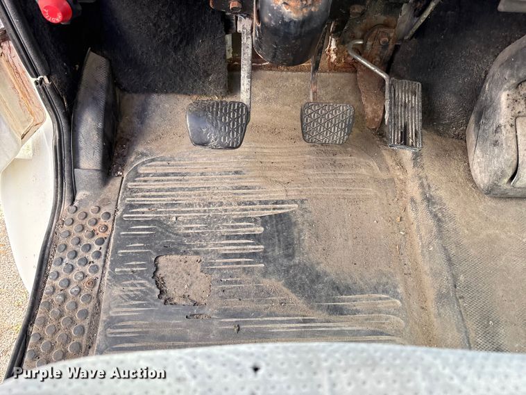 image for item EM6138 1998 Freightliner FL80 refrigerated truck