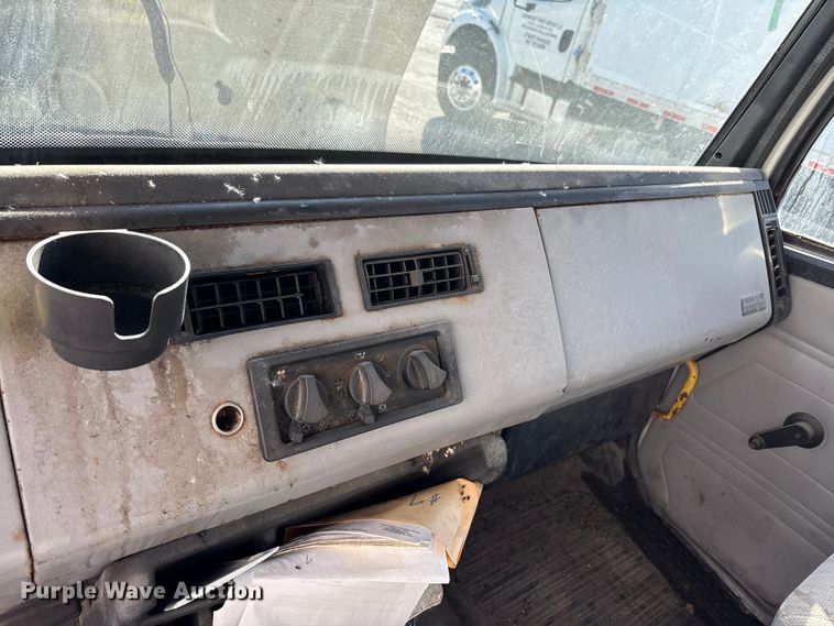 image for item EM6138 1998 Freightliner FL80 refrigerated truck