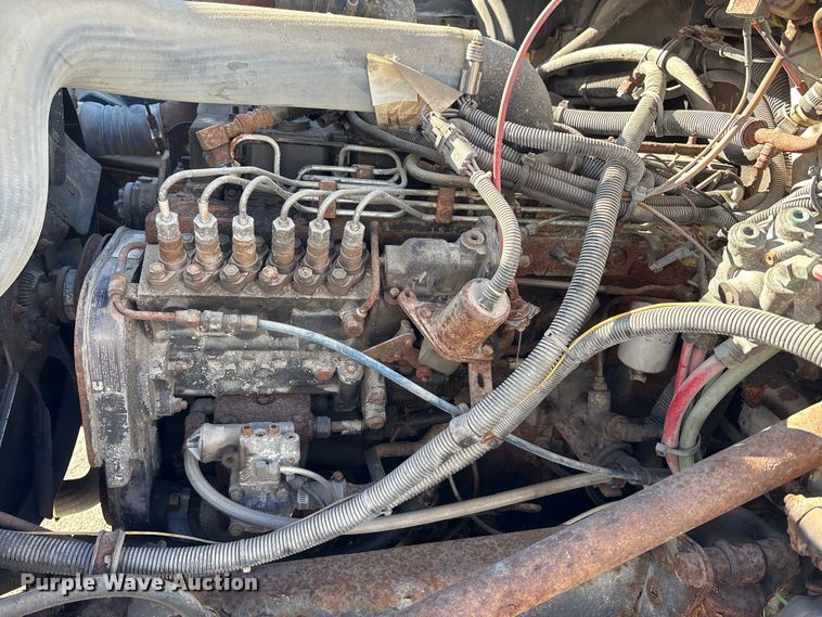 image for item EM6138 1998 Freightliner FL80 refrigerated truck