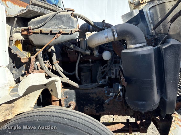 image for item EM6138 1998 Freightliner FL80 refrigerated truck