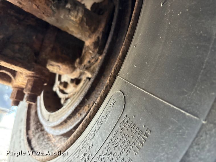 image for item EM6138 1998 Freightliner FL80 refrigerated truck