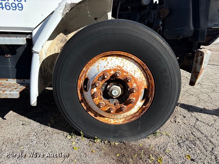 image for item EM6138 1998 Freightliner FL80 refrigerated truck