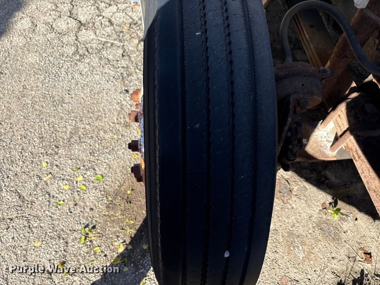 image for item EM6138 1998 Freightliner FL80 refrigerated truck