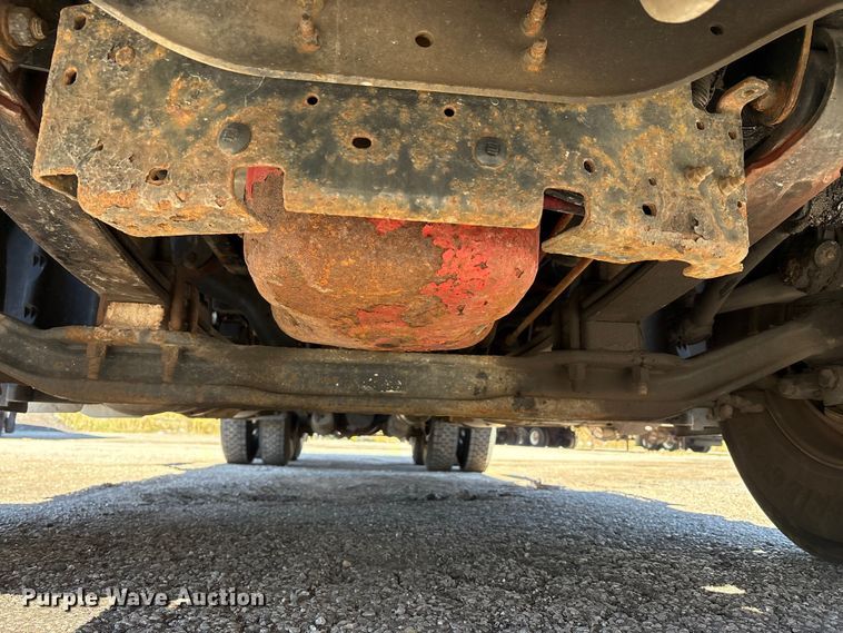 image for item EM6139 2018 Freightliner Cascadia 125 semi truck