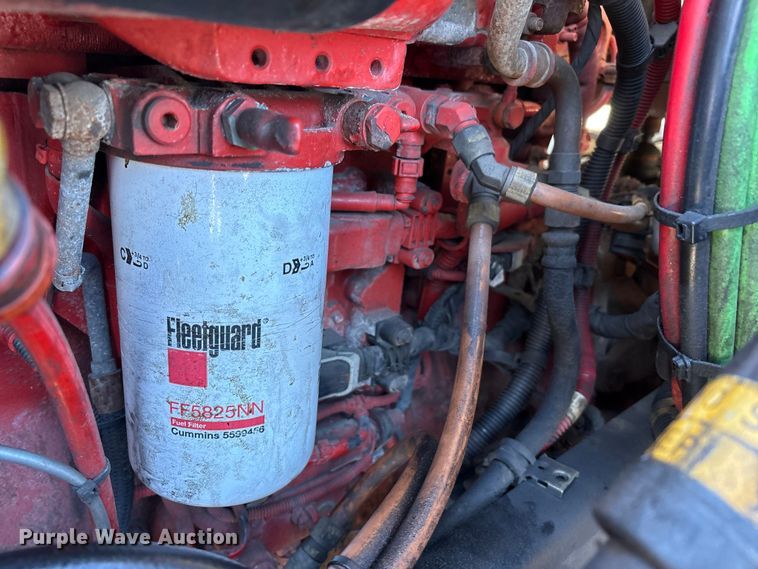 image for item EM6139 2018 Freightliner Cascadia 125 semi truck