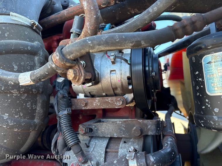 image for item EM6139 2018 Freightliner Cascadia 125 semi truck