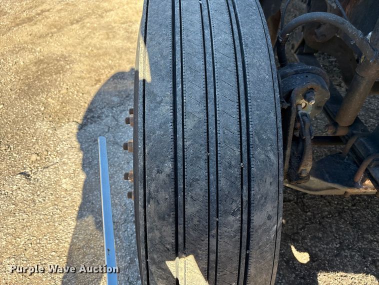 image for item EM6139 2018 Freightliner Cascadia 125 semi truck