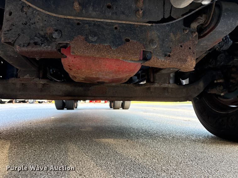 image for item EM6141 2018 Freightliner Cascadia 125 semi truck