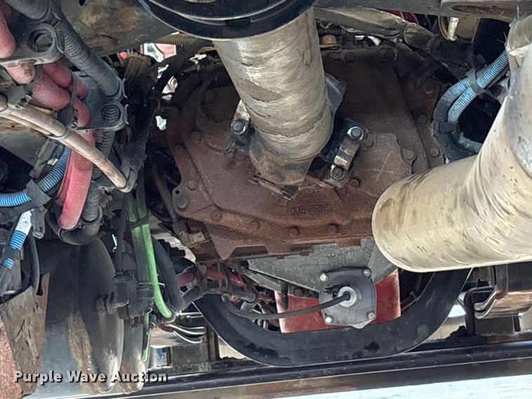 image for item EM6141 2018 Freightliner Cascadia 125 semi truck