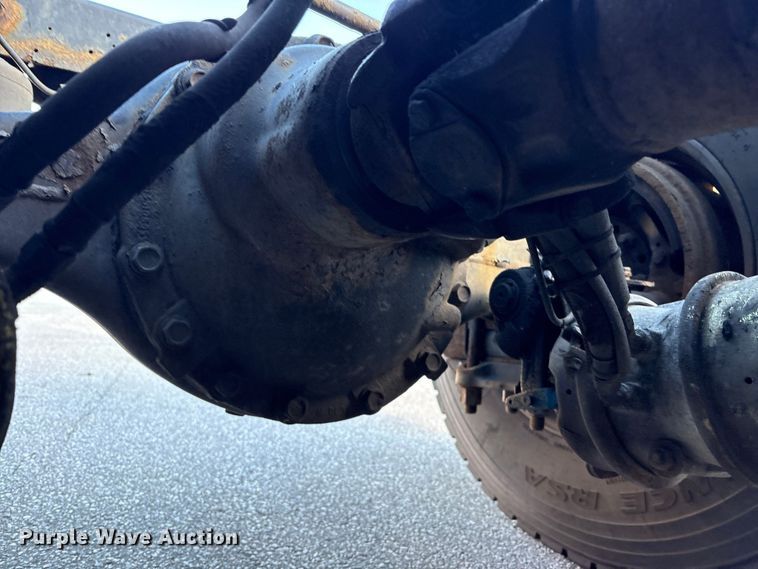 image for item EM6141 2018 Freightliner Cascadia 125 semi truck