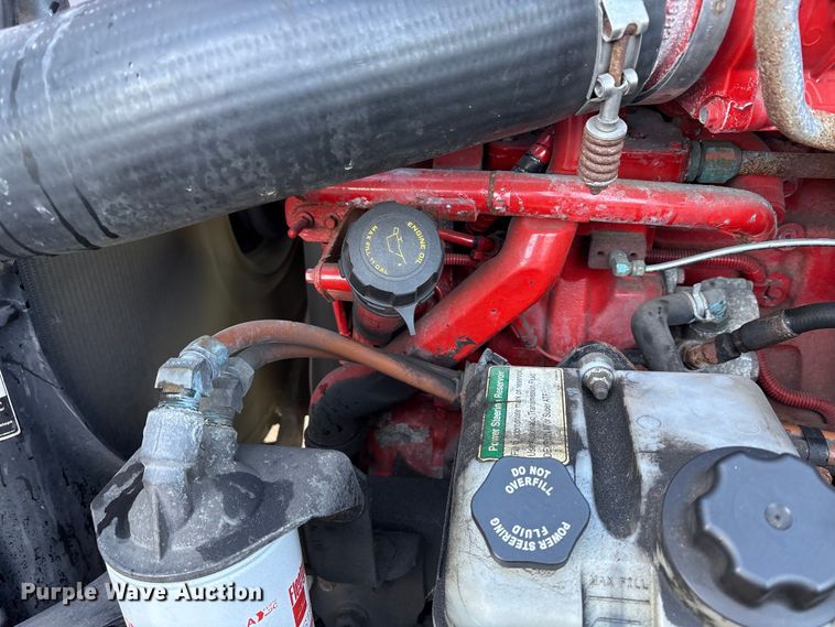 image for item EM6141 2018 Freightliner Cascadia 125 semi truck