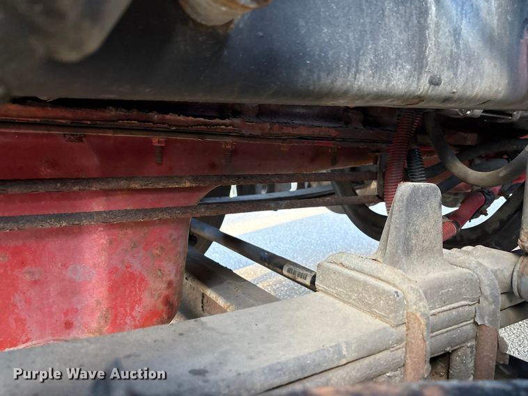 image for item EM6141 2018 Freightliner Cascadia 125 semi truck