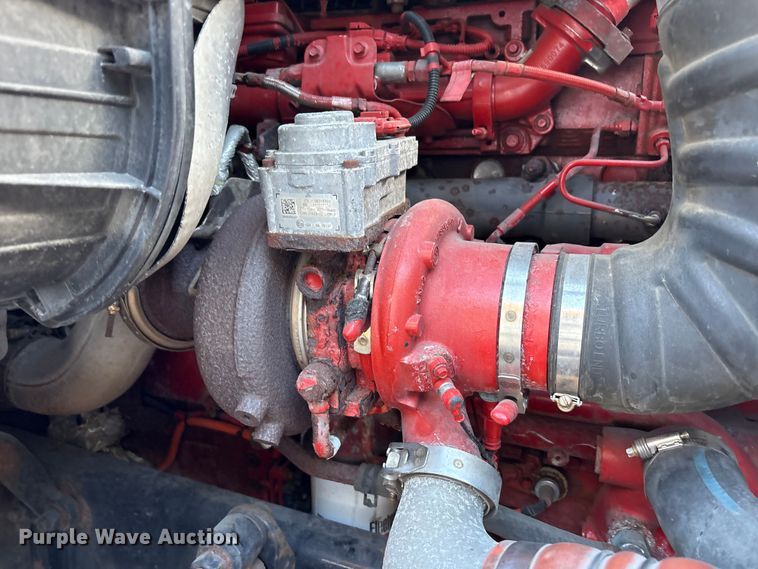 image for item EM6141 2018 Freightliner Cascadia 125 semi truck