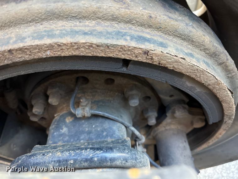 image for item EM6141 2018 Freightliner Cascadia 125 semi truck