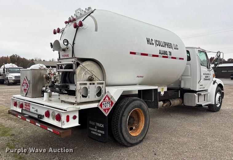 image for item EM6159 2005 Sterling Acterra propane delivery truck
