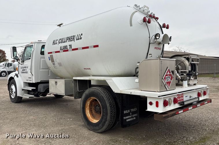 image for item EM6159 2005 Sterling Acterra propane delivery truck