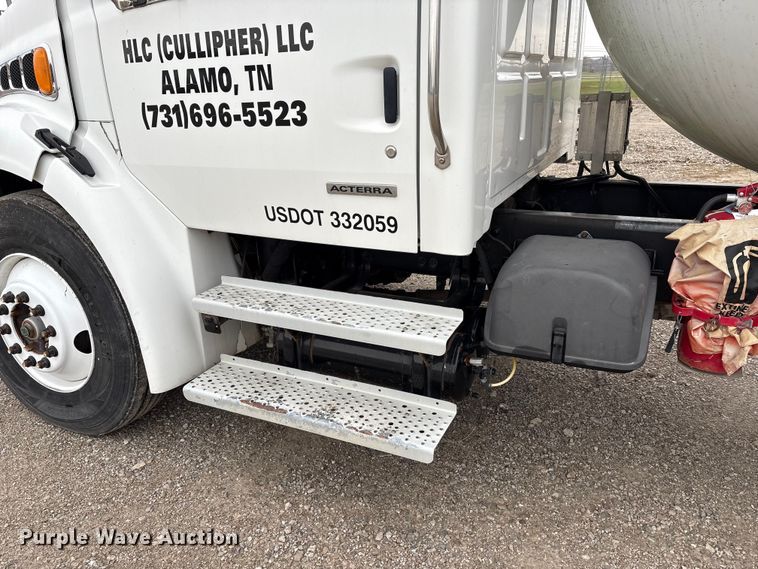 image for item EM6159 2005 Sterling Acterra propane delivery truck