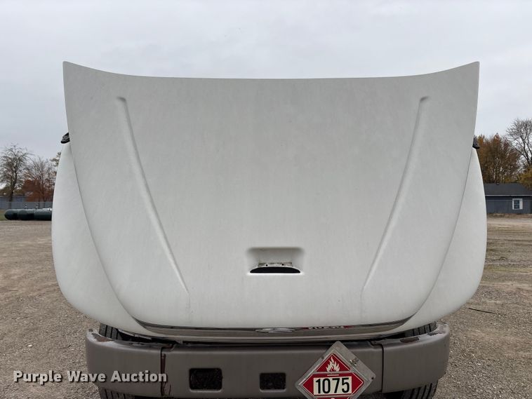 image for item EM6159 2005 Sterling Acterra propane delivery truck