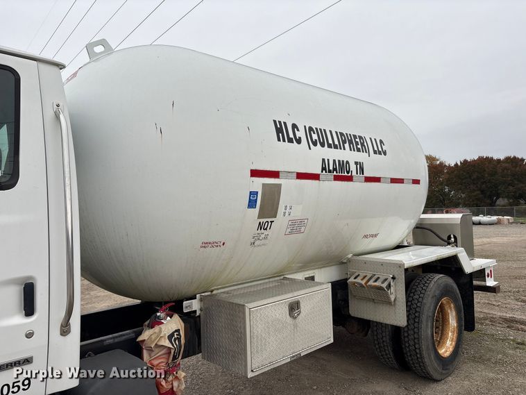 image for item EM6159 2005 Sterling Acterra propane delivery truck