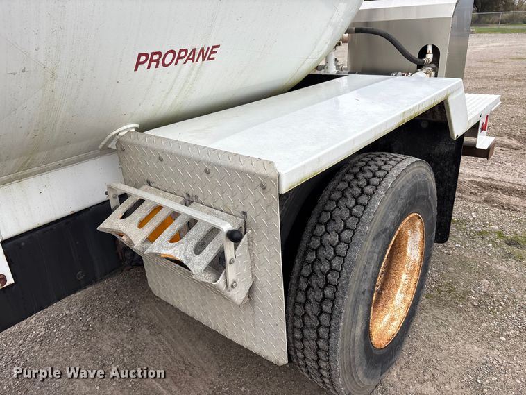 image for item EM6159 2005 Sterling Acterra propane delivery truck