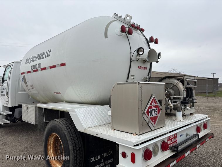 image for item EM6159 2005 Sterling Acterra propane delivery truck