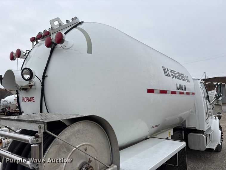 image for item EM6159 2005 Sterling Acterra propane delivery truck