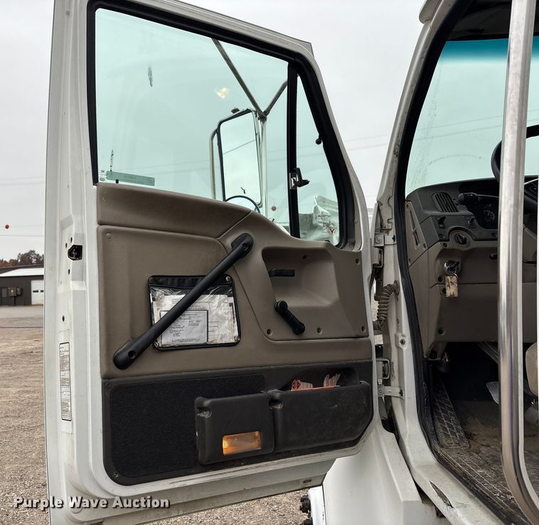 image for item EM6159 2005 Sterling Acterra propane delivery truck