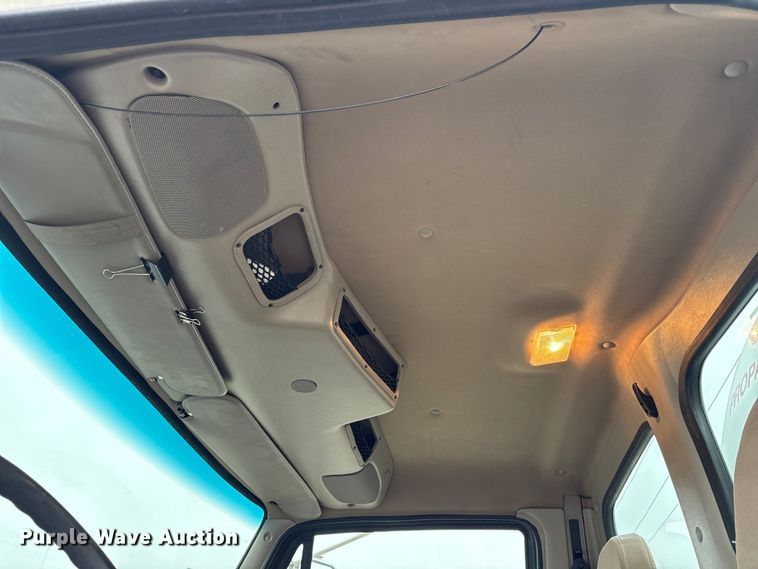 image for item EM6159 2005 Sterling Acterra propane delivery truck