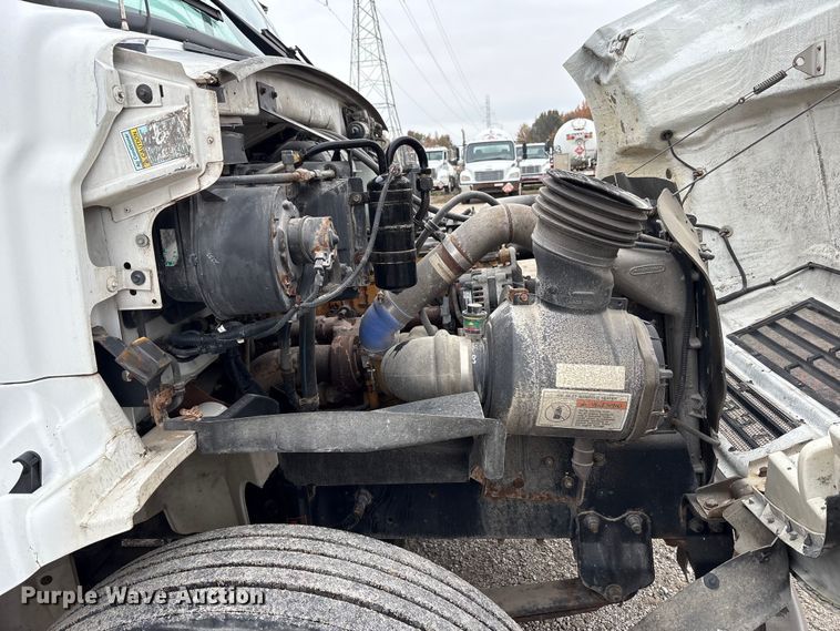 image for item EM6159 2005 Sterling Acterra propane delivery truck