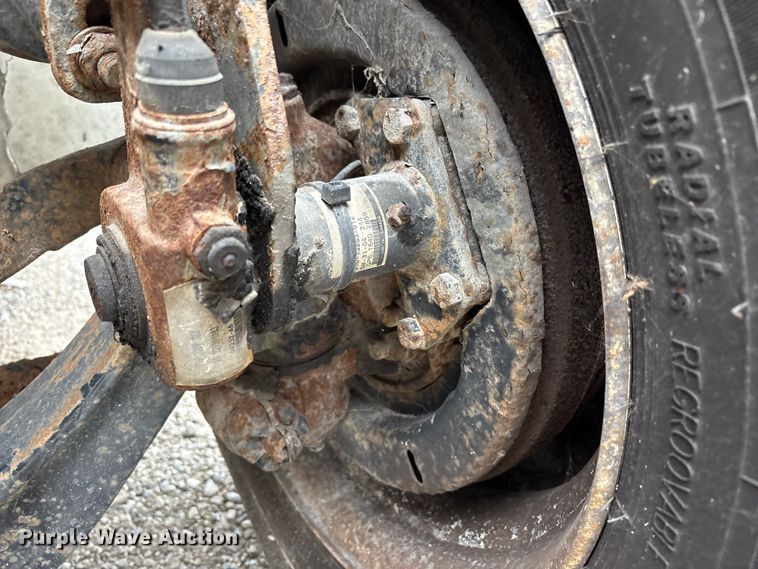 image for item EM6159 2005 Sterling Acterra propane delivery truck