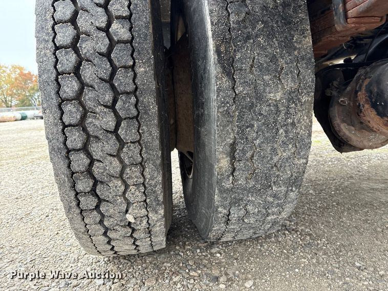 image for item EM6159 2005 Sterling Acterra propane delivery truck